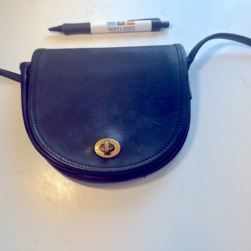 Vintage coach black small crossbody